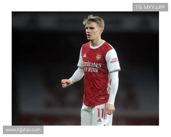 厄德高 vs 穆西亚拉：技术流中场的差异