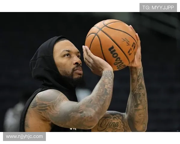 利拉德休赛期还在凌晨四点练投篮，这人是不是根本不用睡觉？