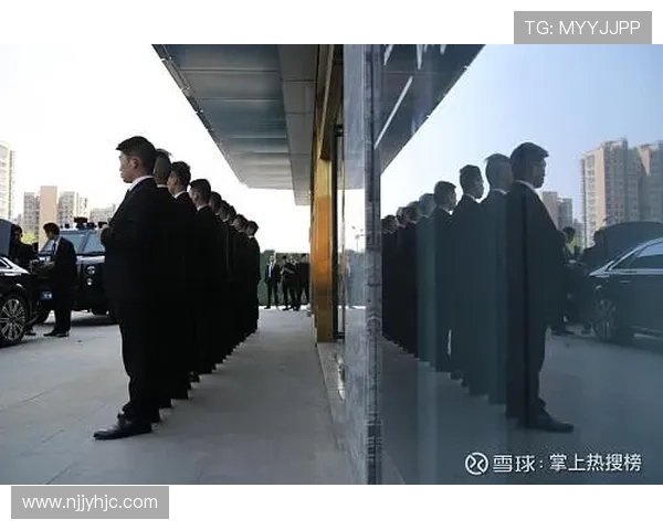 小威退役后晒出的日常：私人海岛早餐配三个保镖，这谁顶得住啊