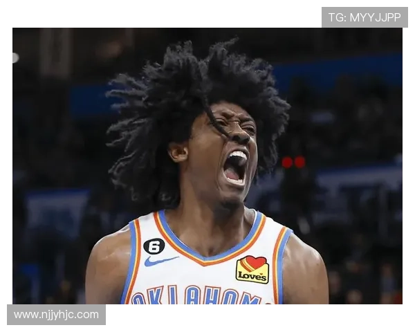 杰伦·威廉姆斯无球跑动制造空位三分效率超上季